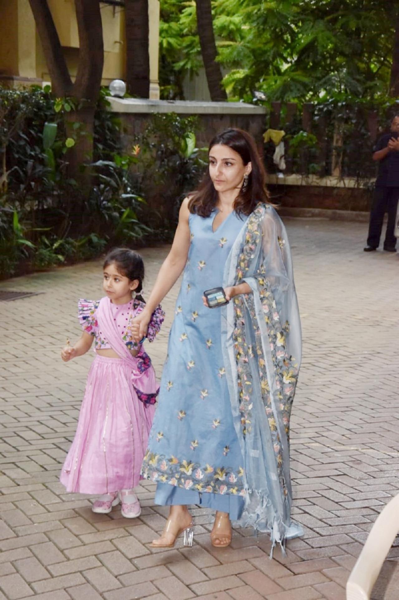 Soha Ali Khan and her daughter Inaaya celebrated the festival at Saif's residence
